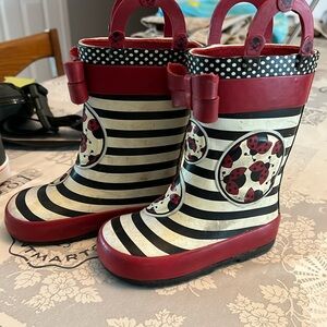 Well used but still in great shape rubber boots